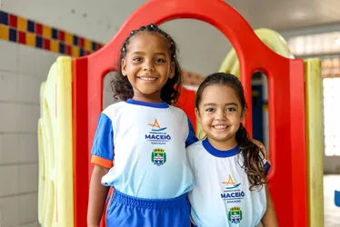 
			
				Prefeitura de Maceió convoca mais 439 profissionais do PSS da Educação
			
			