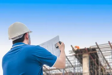 
				Projetos em ação: 2024 é promissor para a construção civil
			
			