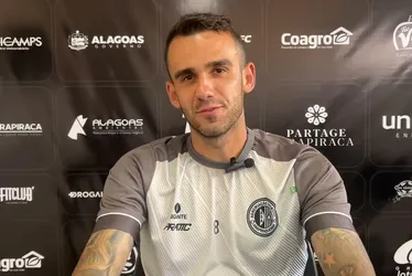 
			
				Sem jogar desde março, Rafael Sayão perde espaço no ASA
			
			