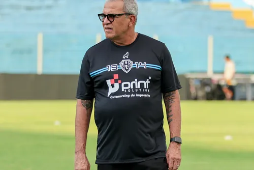 
				CRB busca saída do Z4 da Série B em duelo direto com o Paysandu
			
			