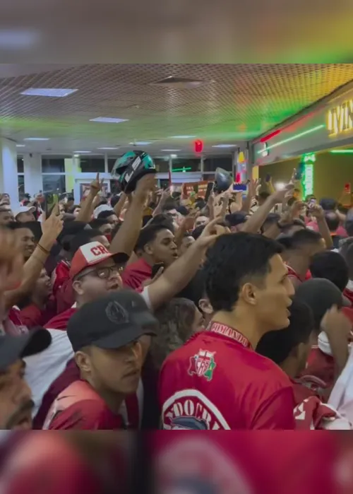 
			
				Elenco do CRB é recebido com festa pela torcida; veja o vídeo
			
			