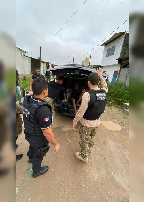 
				Mais de 20 membros de organizações criminosas são presos em operação
			
			