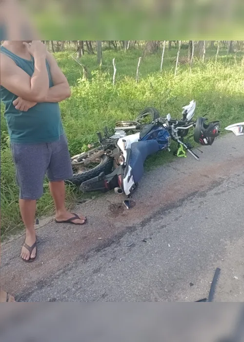 
			
				Adolescente de 17 anos morre após colisão entre moto e carro em Piaçabuçu
			
			