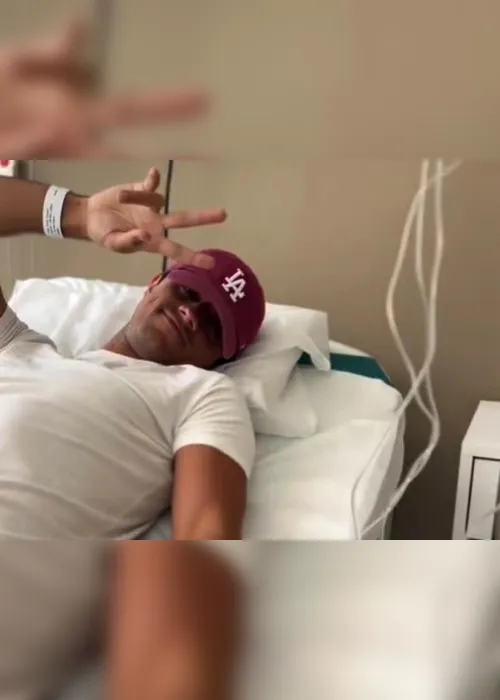 
				Neurite óptica: entenda a doença que afeta o ator Felipe Simas
			
			