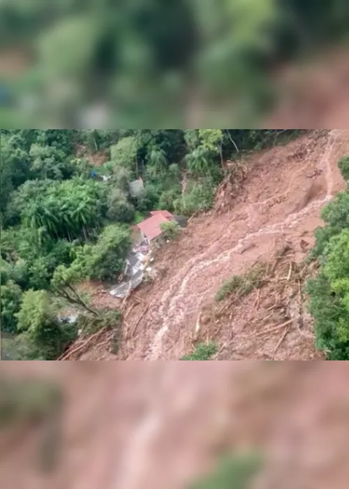 
				Temporais causam 8 mortes no RS; 21 pessoas estão desaparecidas
			
			