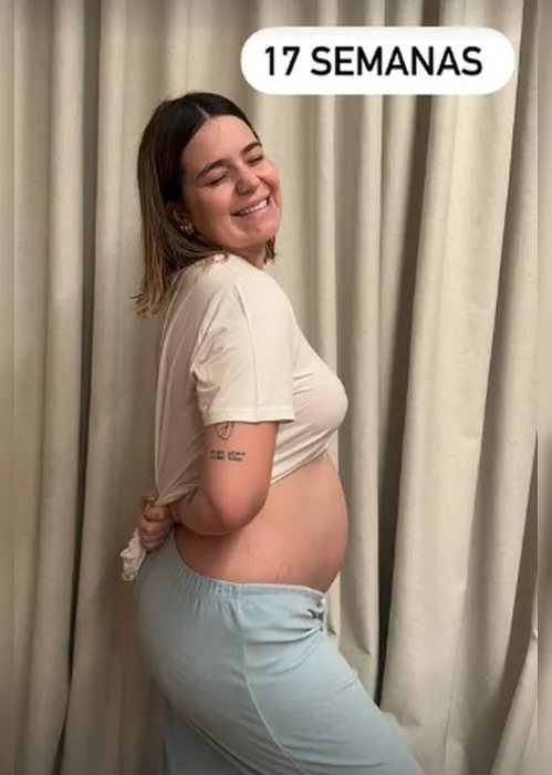 
				Viih Tube mostra barriga de 17 semanas do pequeno Ravi
			
			