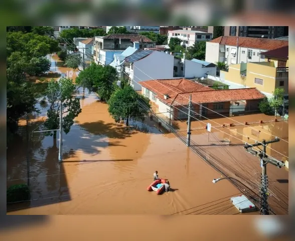 Mais de 100 pessoas são presas por crimes em meio às enchentes no RS