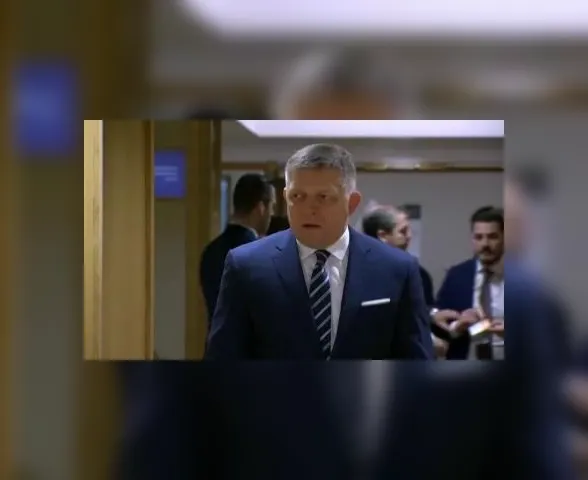 Primeiro-ministro da Eslováquia passa por cirurgia após ser baleado