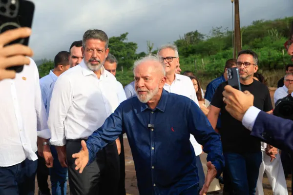 
				
					Lira diz que Canal do Sertão dá dignidade e destaca parceria do Legislativo com Executivo
				
				