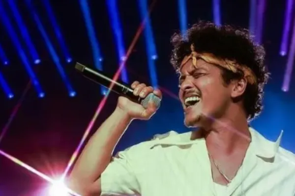
				
					Bruno Mars no Brasil: venda de ingressos online esgota em uma hora
				
				