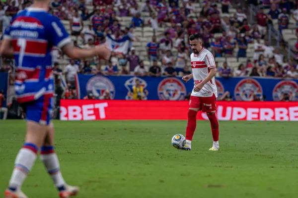 
				
					CRB pode não ter dupla de zaga titular contra o América-MG
				
				