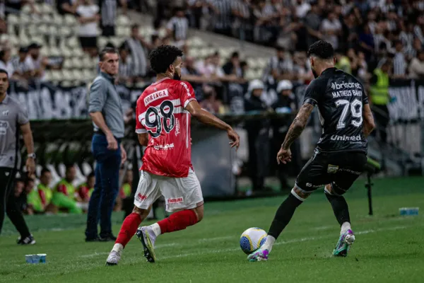 
				
					CRB vence de novo o Ceará e vai às oitavas de final da Copa do BR: 1x0
				
				