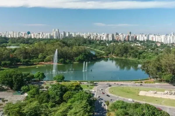 
				
					Cadáver é encontrado boiando em lago do Parque do Ibirapuera
				
				