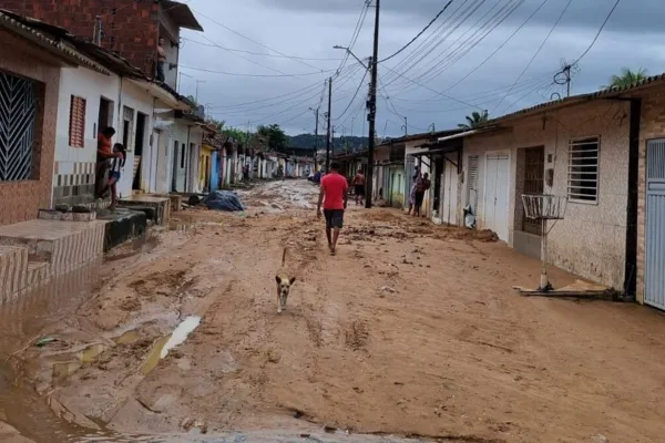 
				
					Chuvas em Alagoas podem se estender até sexta-feira (10)
				
				