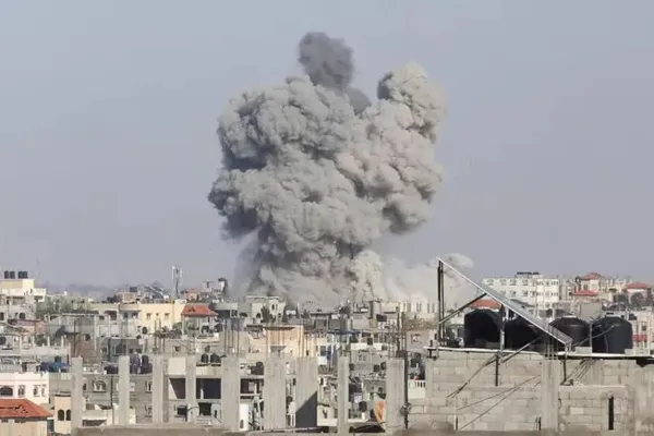 
				
					Cessar-fogo em Gaza é incerto; Israel continuará operação em Rafah
				
				