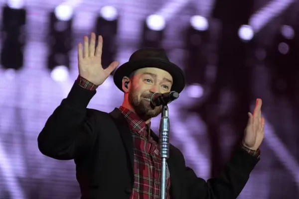 
				
					Justin Timberlake é preso por dirigir embriagado em Nova York
				
				