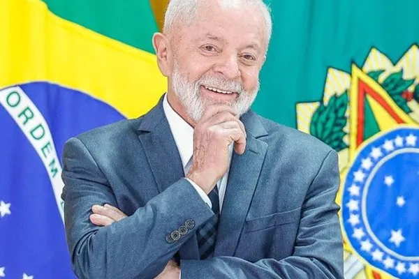 
				
					Lula desembarca em AL na 5ª para agendas no Sertão e Maceió
				
				
