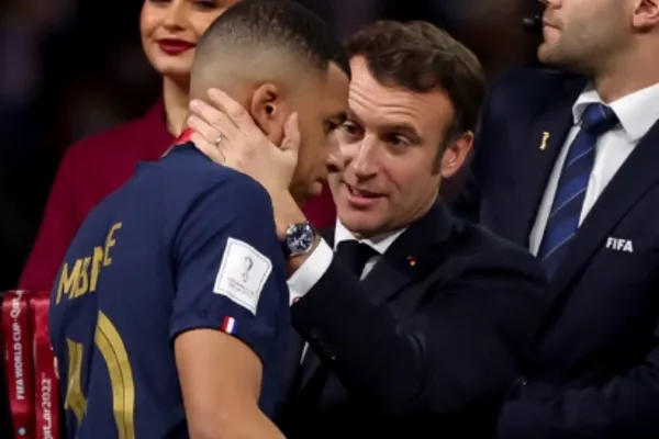 
				
					Macron quer Mbappé nas Olimpíadas e questionou pai do jogador
				
				