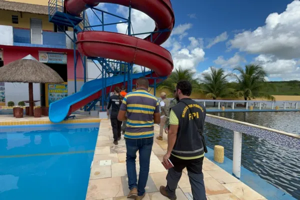 
				
					Parque aquático é interditado durante fiscalização em Girau
				
				