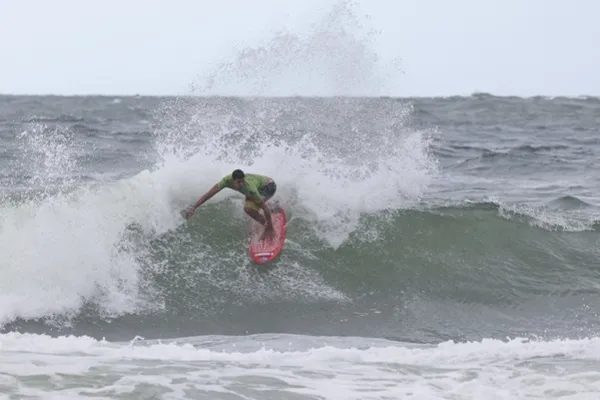 
				
					Principais estrelas estreiam no Circuito Banco do Brasil de Surfe
				
				