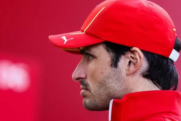 
				
					Sainz rejeita Audi e decide esperar por Red Bull ou Mercedes
				
				