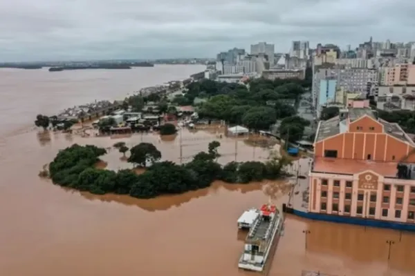 
				
					Tragédia no RS: Rio Guaíba atinge maior nível da história
				
				