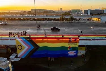 
			
				Abrossexualidade: o que é a orientação sexual que viralizou no TikTok
			
			