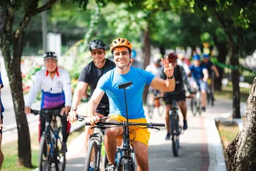 
				‘Adesivaço’, caminhada e desafio ciclístico: o fim de semana dos candidatos à Prefeitura de Maceió
			
			