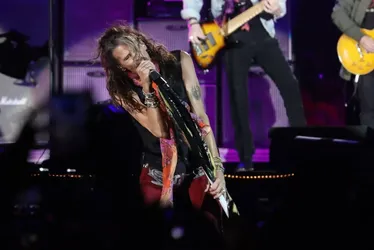 
			
				Aerosmith anuncia aposentadoria dos palcos após problemas vocais de Steven Tyler
			
			