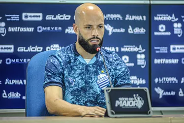 
			
				Álvaro demonstra confiança no elenco do CSA: 'A gente vai sair dessa situação!'
			
			