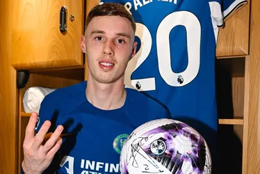 
			
				Após ótima temporada, Cole Palmer assina renovação astronômica com o Chelsea
			
			