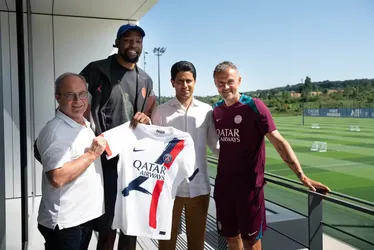 
				Astro da NBA, Kevin Durant é o novo sócio minoritário do PSG
			
			