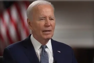 
			
				Biden esquece o nome do seu secretário de Defesa e o chama de ‘homem negro’
			
			