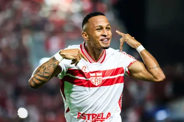 
			
				Léo Pereira recebe ofertas da Série A e CRB admite sondagens
			
			