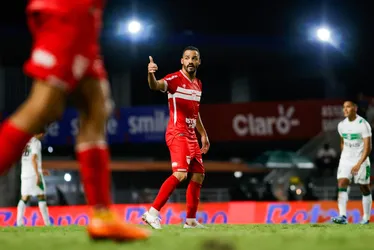 
			
				Anselmo Ramon pode ter o maior número de gols em uma temporada, neste século, pelo CRB
			
			