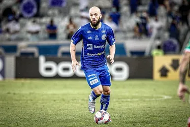 
				CSA acerta contratação do meia Álvaro para reta final da Série C
			
			