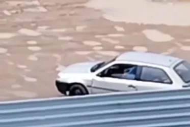 
			
				Casal é flagrado fazendo sexo dentro do carro e em plena luz do dia em Arapiraca
			
			