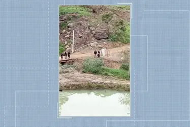
				Chacina em fazenda deixa quatro pessoas mortas a tiros
			
			