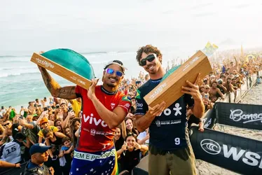 
			
				Com bons resultados em Fiji, Italo Ferreira confia em vaga no Finals
			
			