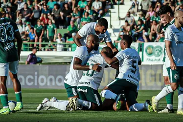 
			
				Com um a menos, Goiás consegue virada surpreendente contra o Guarani
			
			