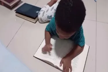 
			
				Conheça o pequeno baiano de 2 anos que já fala 4 idiomas
			
			