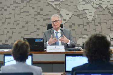 
			
				Crise na Venezuela: Renan marca depoimentos de chanceler e assessor
			
			