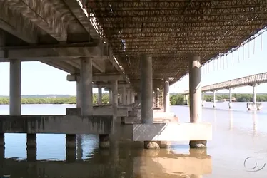 
			
				DER notifica construtora responsável por obra na Divaldo Suruagy
			
			