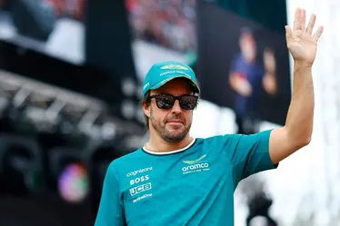 
			
				Domínio da Mercedes afastou Alonso da F1 em 2018
			
			