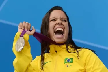 
			
				Em Paris, Edênia Garcia participa de sua sexta edição de Paralimpíadas
			
			