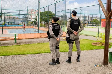 
			
				Estudo desenvolvido por PMs aborda ambiente defensável como estratégia de segurança em AL
			
			