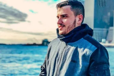
			
				Filho de candidato a prefeito, advogado é assassinado a tiros
			
			