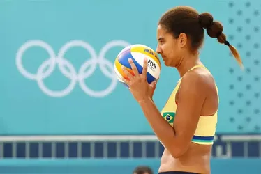 
			
				Finalista olímpica do vôlei de praia sofria bullying: ‘Esporte me salvou’
			
			