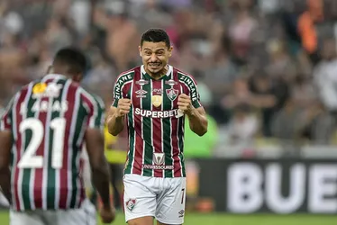 
			
				Fluminense recebe proposta de clube da Premier League por André
			
			