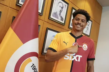 
			
				Galatasaray anuncia Gabriel Sara, ex-São Paulo, por R$ 113 milhões
			
			